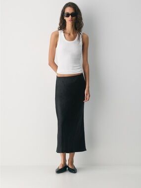 Aritzia Babaton Black Midi Skirt